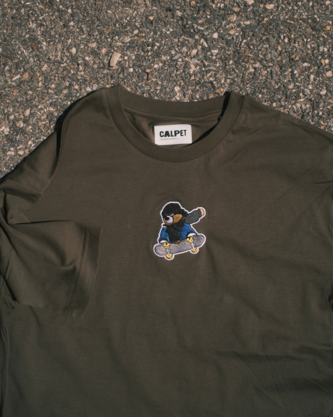 T-SHIRT KAKI - Skater Philibear's Bordel